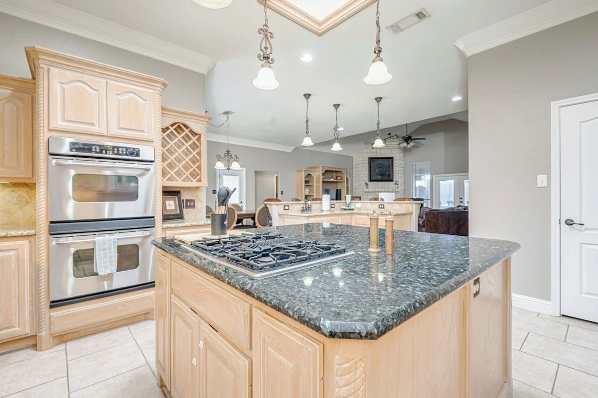 Kitchen at lincoln green - Photo 5